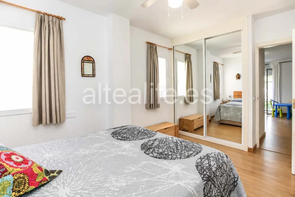 Apartamento con Jardín Privado, Garaje y Piscina Comunitaria en Garganes Altea (25/30)