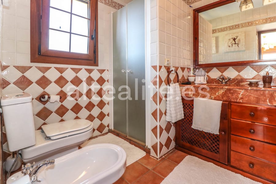 Villa con Apartamento Independiente en Bello Horizonte (28/30)