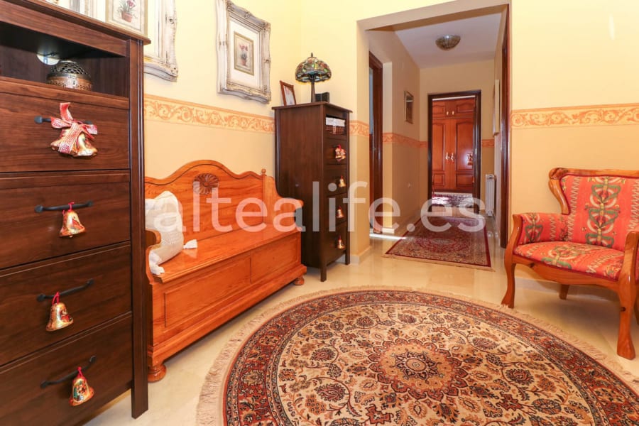 Villa con Apartamento Independiente en Bello Horizonte (22/30)