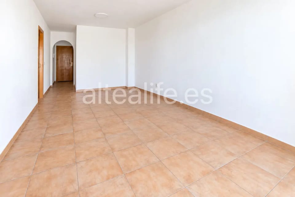 Larga Estancia | Apartamento en Primera Línea de Mar en la zona de Cap Negret (8/30)