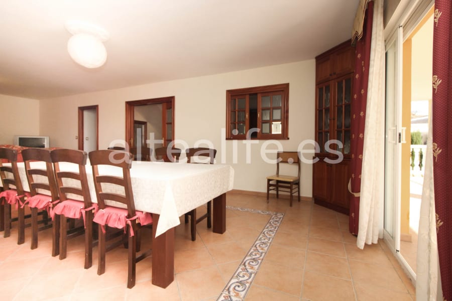 Villa de 550 m2 en la zona de Bello Horizonte (10/30)