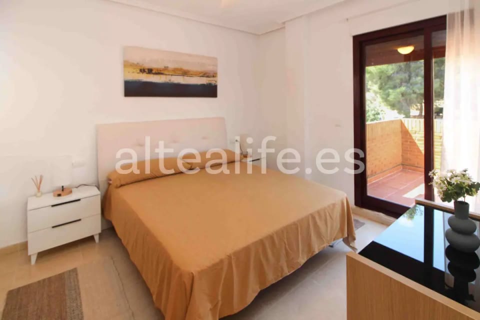 Villa de 3 Dormitorios con Terraza en El Tossal (30/30)