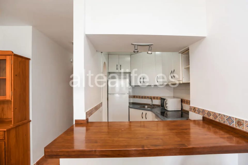 Apartamento Bajo en Primera Linea de Playa en la zona de Cap Negret (13/30)