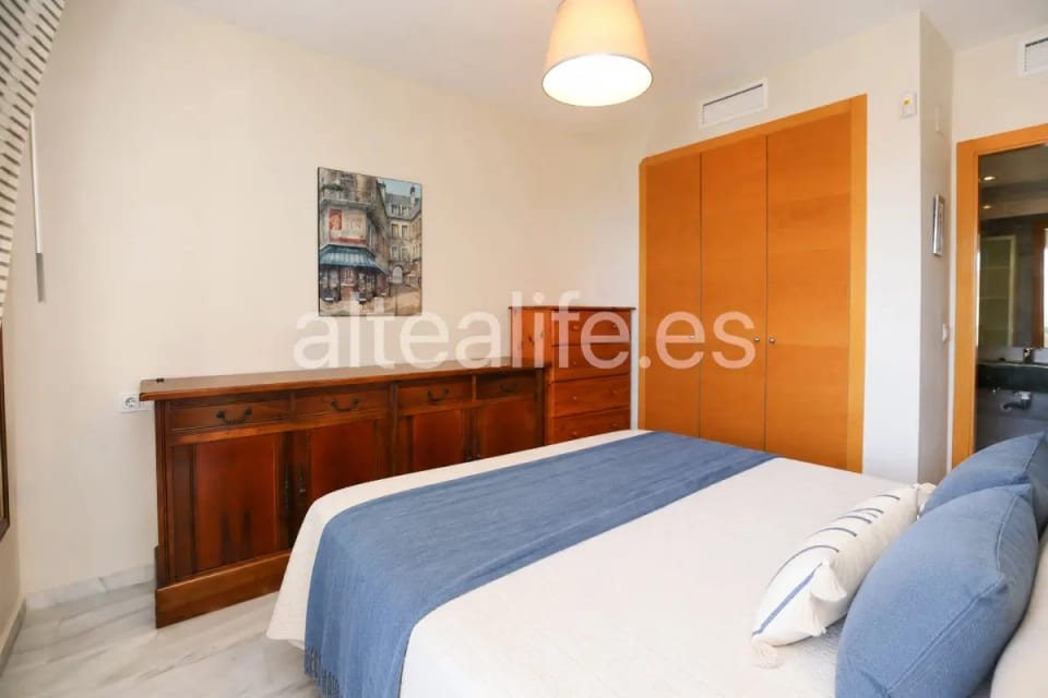 Apartamento en Venta en Cala de Finestrat con Terraza, Garaje y Vistas al Mar (29/30)