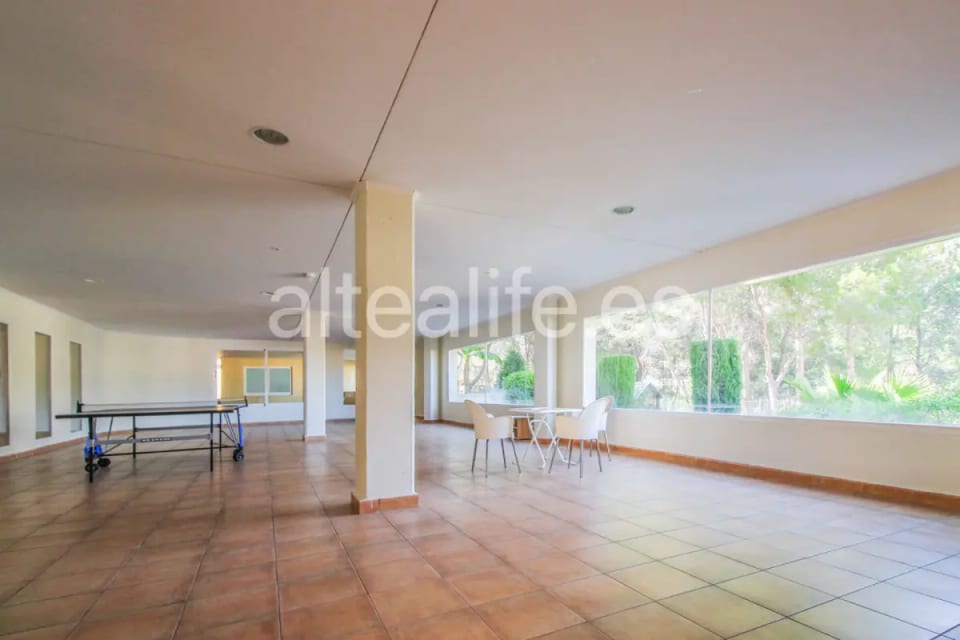 Apartamento con vistas al mar en Isla de Altea | Terraza, garaje y piscina (23/28)