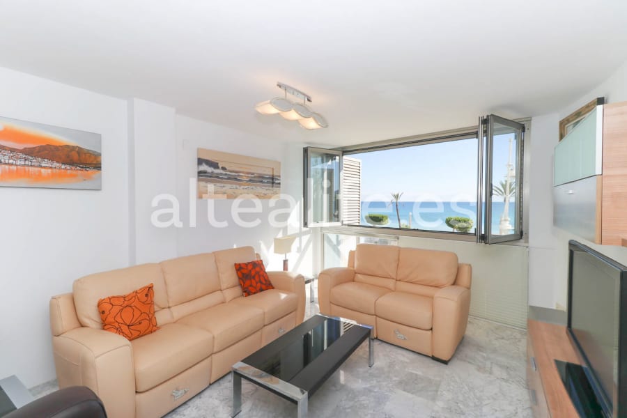 Apartamento en Primera Linea en la zona del Puerto de Altea (5/23)