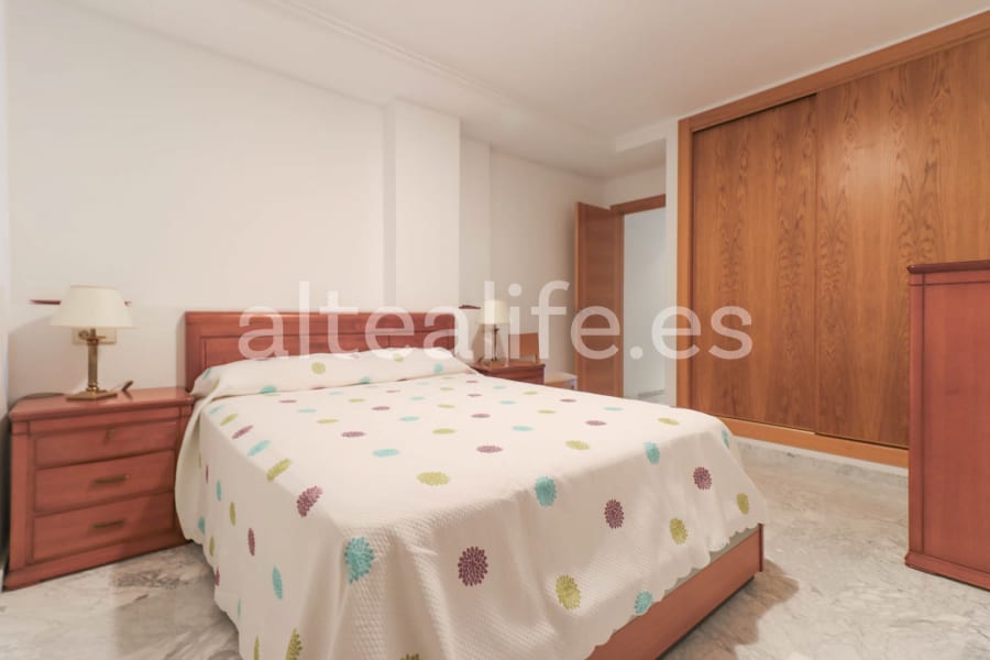 Apartamento en Primera Linea en la zona del Puerto de Altea (12/23)