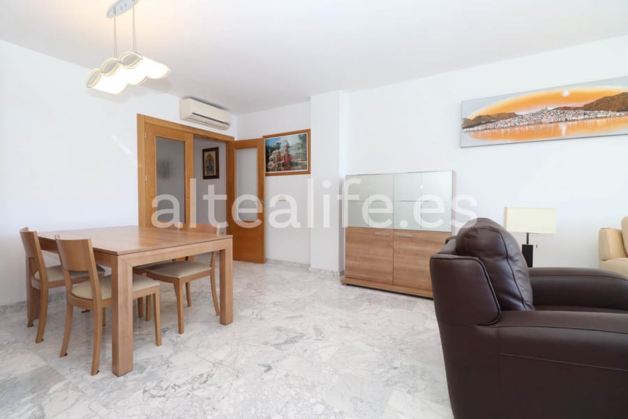 Apartamento en Primera Linea en la zona del Puerto de Altea (8/23)