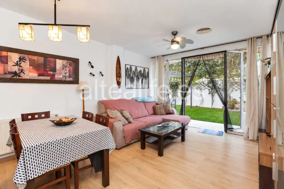 Apartamento con Jardín Privado, Garaje y Piscina Comunitaria en Garganes Altea (8/30)