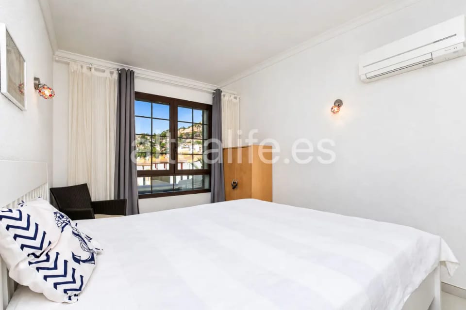 Apartamento Reformado en alquiler con Terraza y Piscina Comunitaria en Mascarat Altea (20/30)