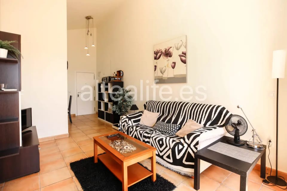 Apartamento con vistas al mar en Isla de Altea | Terraza, garaje y piscina (6/28)