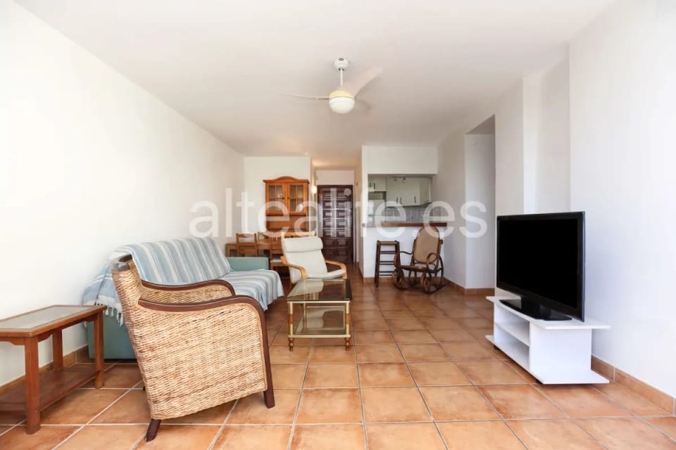 Apartamento Bajo en Primera Linea de Playa en la zona de Cap Negret (6/30)