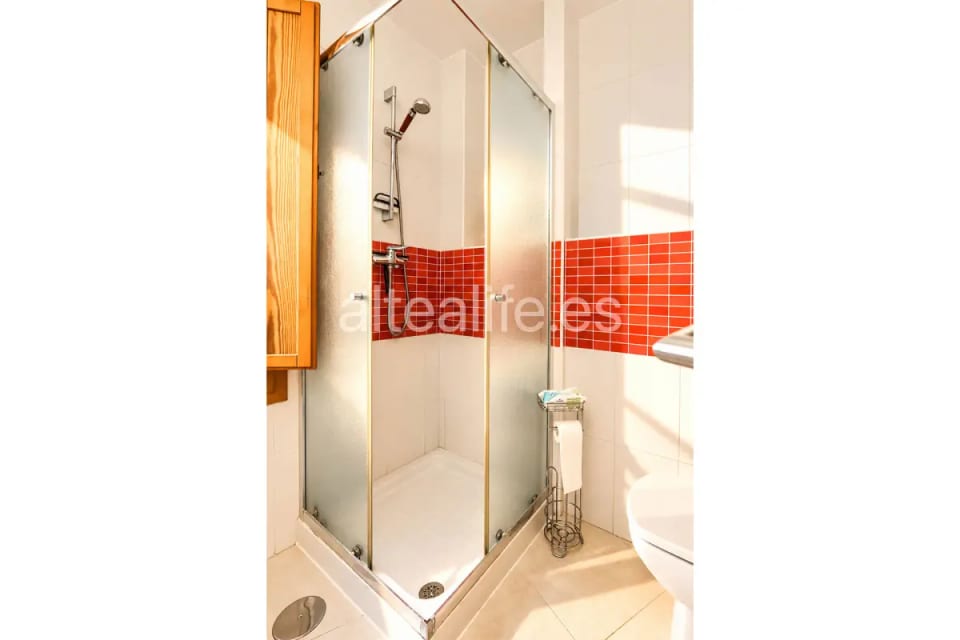 Apartamento reformado de 2 dormitorios en la zona de Bellaguarda Altea (23/27)