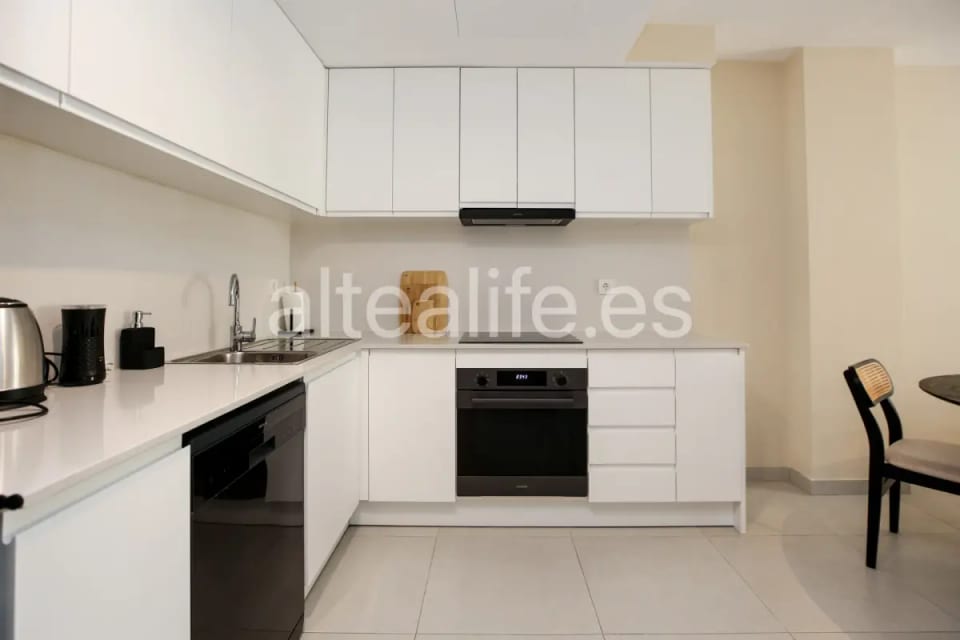 Apartamento con Garaje y a 2 minutos de la Playa en el centro de Altea (14/30)