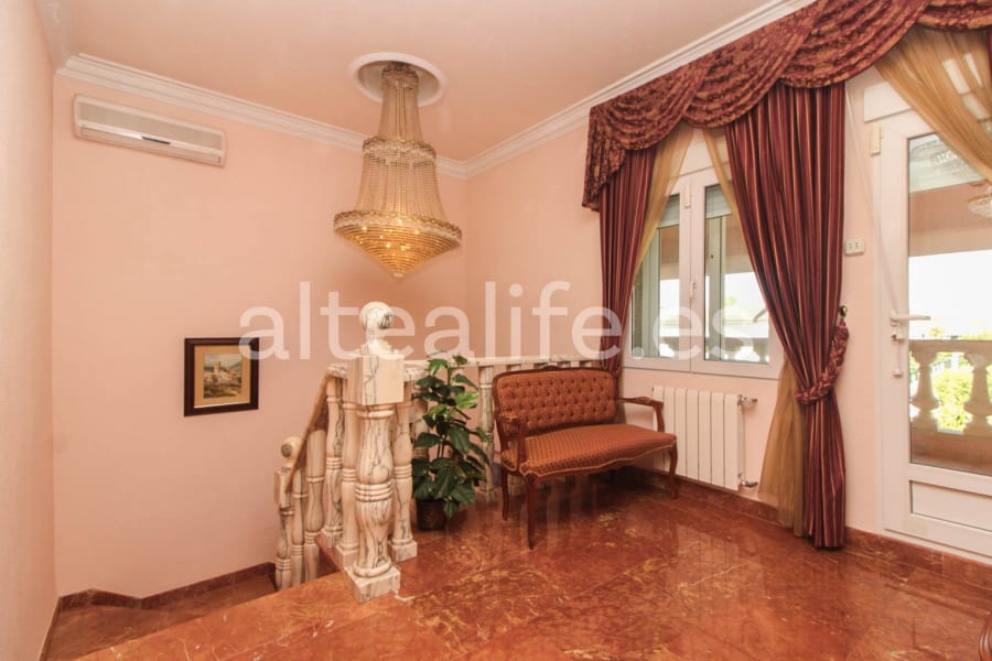 Gran Villa con Apartamento en la zona del Albir (30/30)