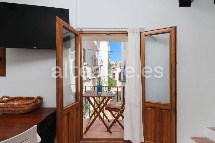 Casa de Pueblo Reformada y con Terraza en el Casco Antiguo (11/30)