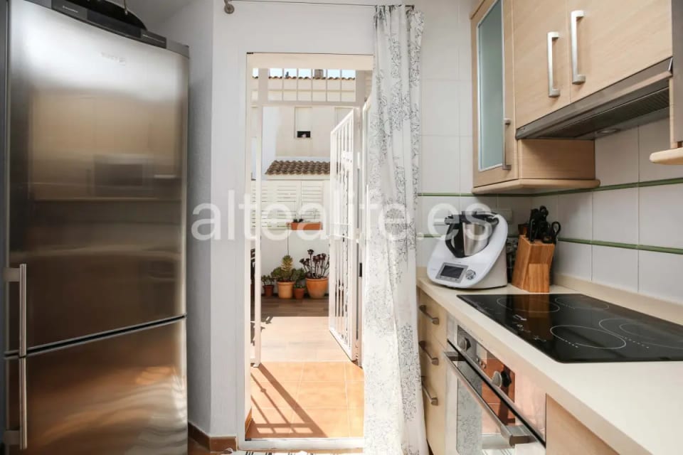 Bungalow en Esquina en Venta en La Nucía | Terrazas, Solárium y Piscina (19/30)