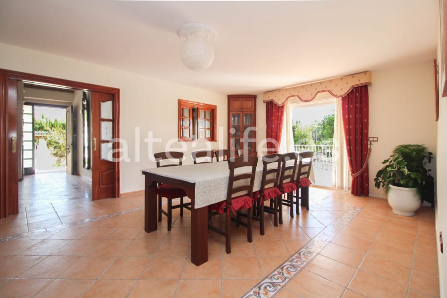 Villa de 550 m2 en la zona de Bello Horizonte (11/30)