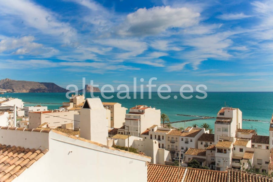 Casa de Pueblo con 2 Apartamentos y Vistas al Mar en el Casco Antiguo (28/30)