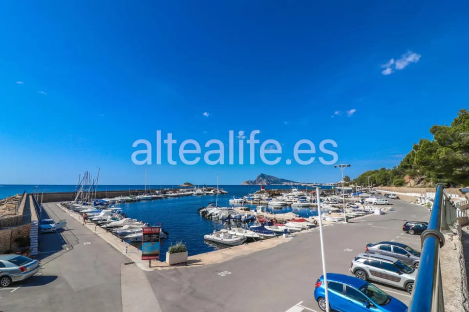 Apartamento con vistas al mar en Isla de Altea | Terraza, garaje y piscina (27/28)