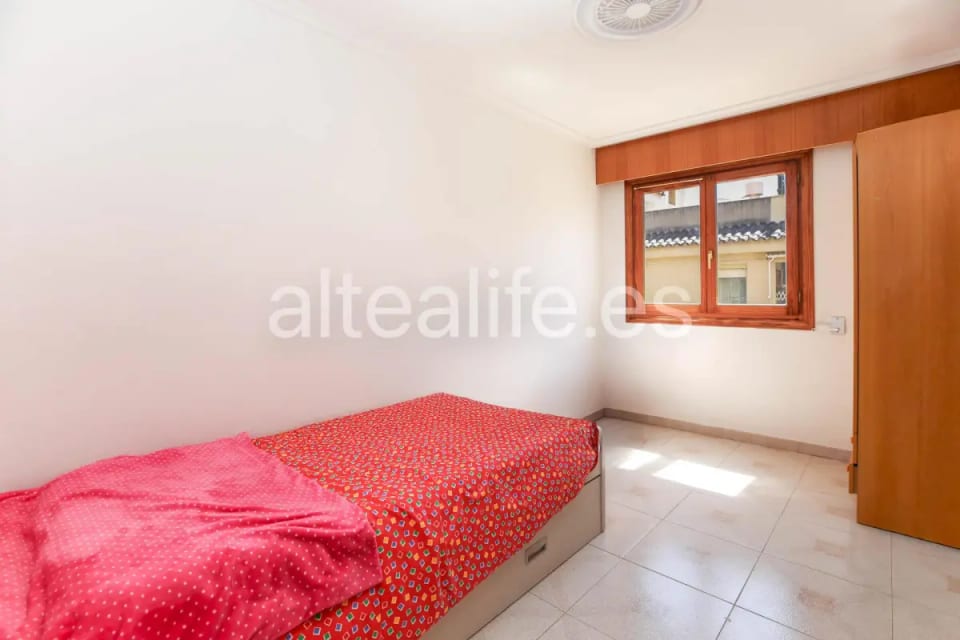 Apartamento Amplio en Venta en el Centro de Polop con Ascensor y Balcones (29/30)