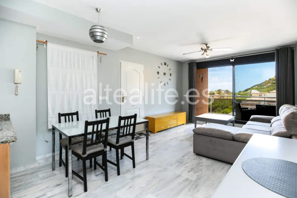 Apartamento en Venta en Cala de Finestrat con Terraza, Garaje y Vistas al Mar (14/30)