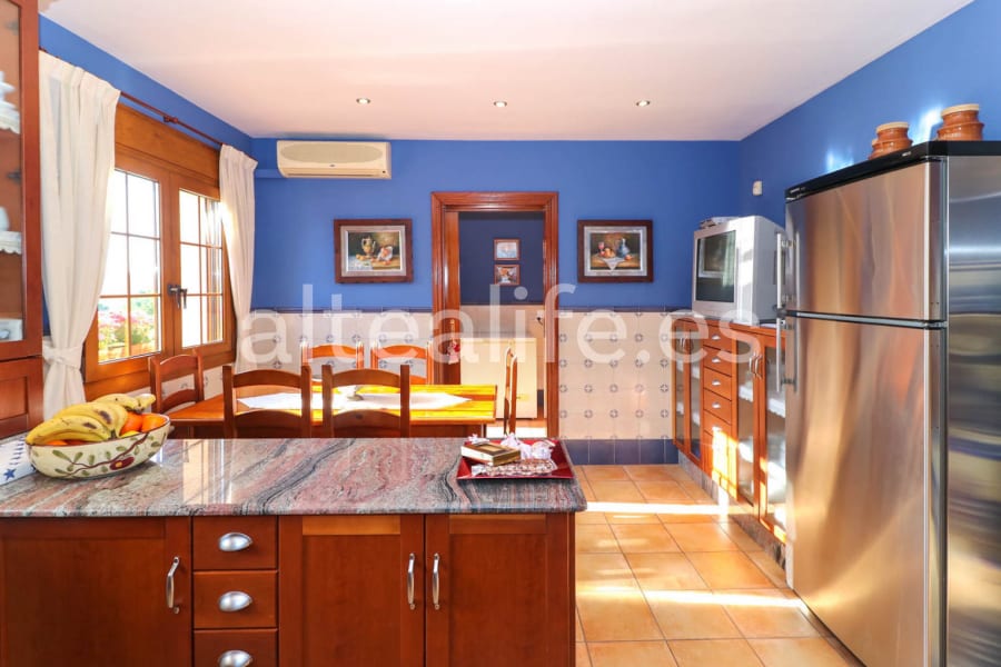 Villa con Apartamento Independiente en Bello Horizonte (17/30)