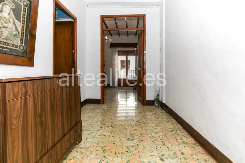 Casa de Pueblo en venta en Polop con Garaje y Buhardilla | Gran potencial en Casco Antiguo (26/30)