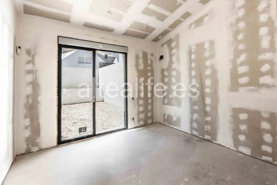 Villa Contemporánea de Obra Nueva en La Nucía con 3, 4 o 5 Dormitorios (29/30)