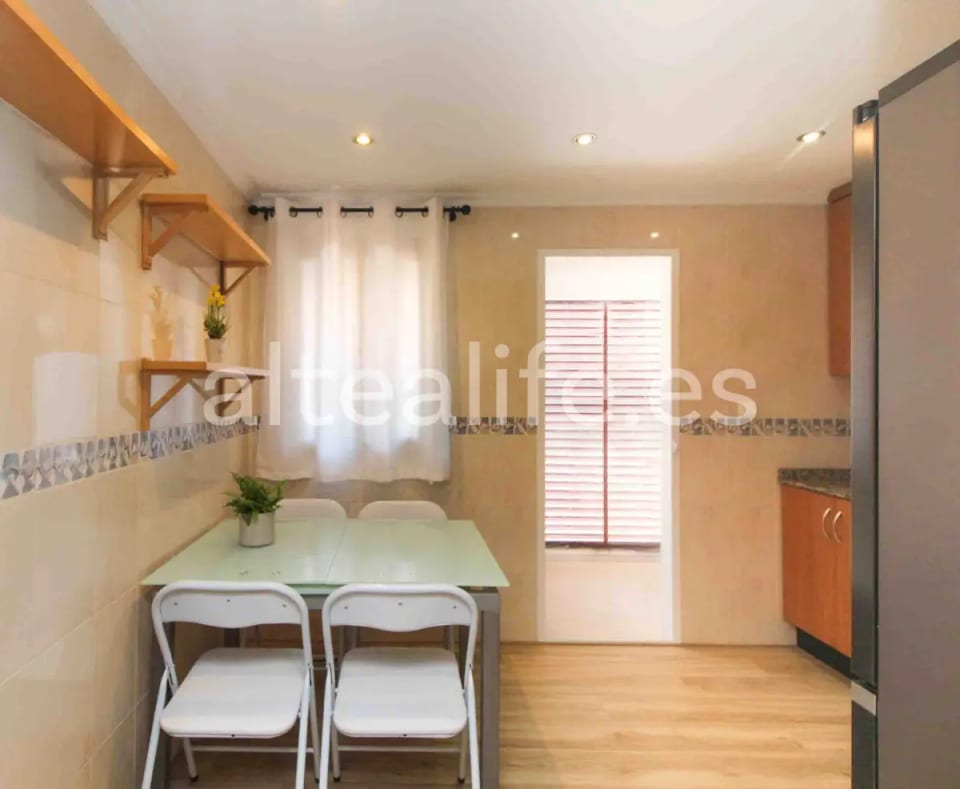 Villa de 3 Dormitorios con Terraza en El Tossal (12/30)