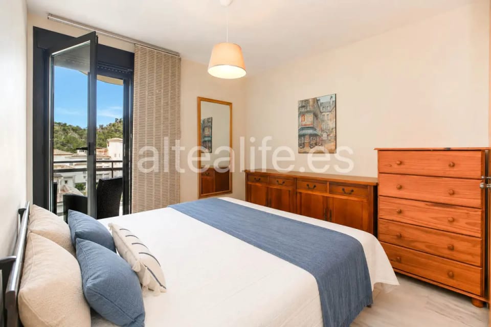 Apartamento en Venta en Cala de Finestrat con Terraza, Garaje y Vistas al Mar (24/30)