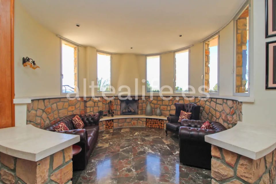Villa con Piscinas, Vistas y Amplias Terrazas en La Nucía (13/30)