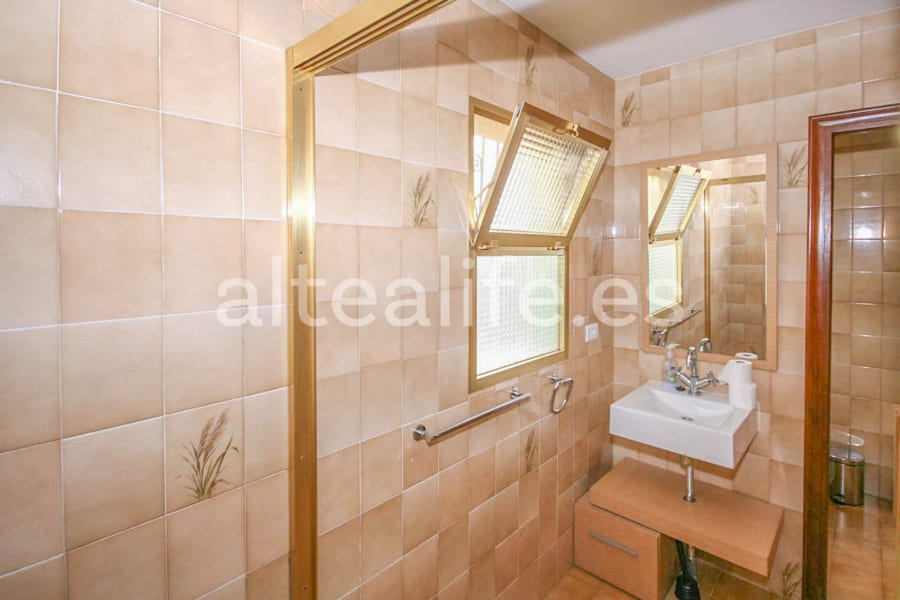 Villa con Apartamento Independiente en la Nucía (23/30)