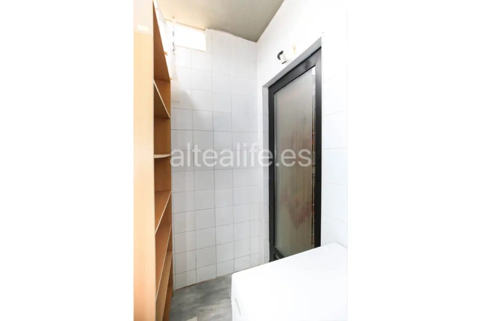 Apartamento en Venta en Cala de Finestrat con Terraza, Garaje y Vistas al Mar (19/30)