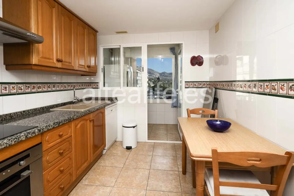Apartamento en alquiler con terraza y garaje en la zona de Garganes Altea (11/30)