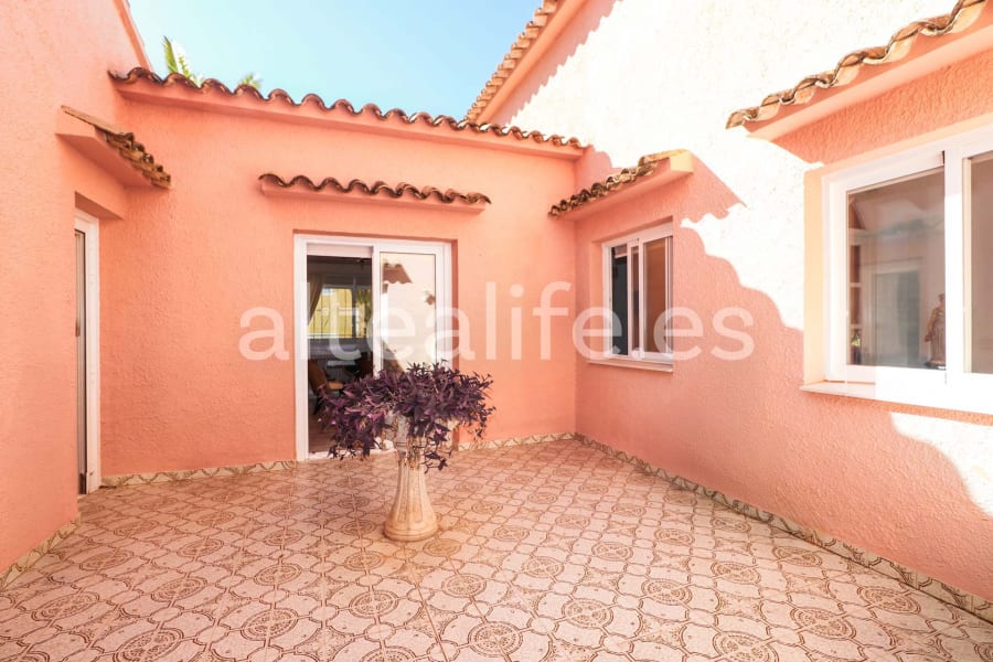 Villa con Piscina y Jardín en la zona del Albir (29/30)