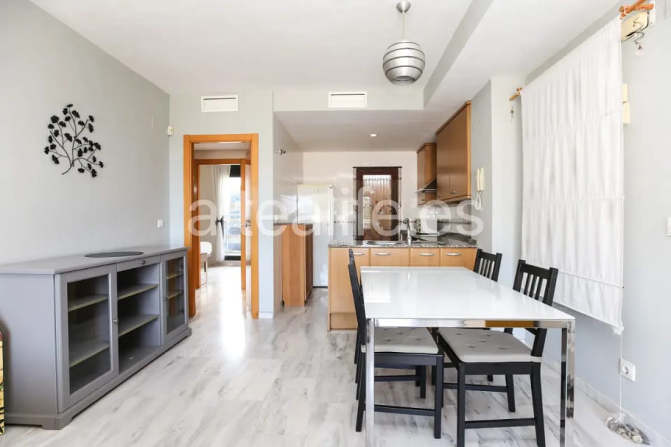 Apartamento en Venta en Cala de Finestrat con Terraza, Garaje y Vistas al Mar (15/30)