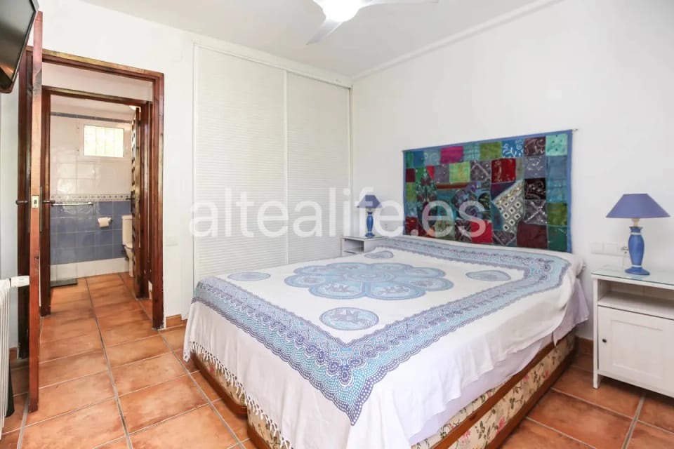 Apartamento Bajo en Primera Linea de Playa en la zona de Cap Negret (22/30)