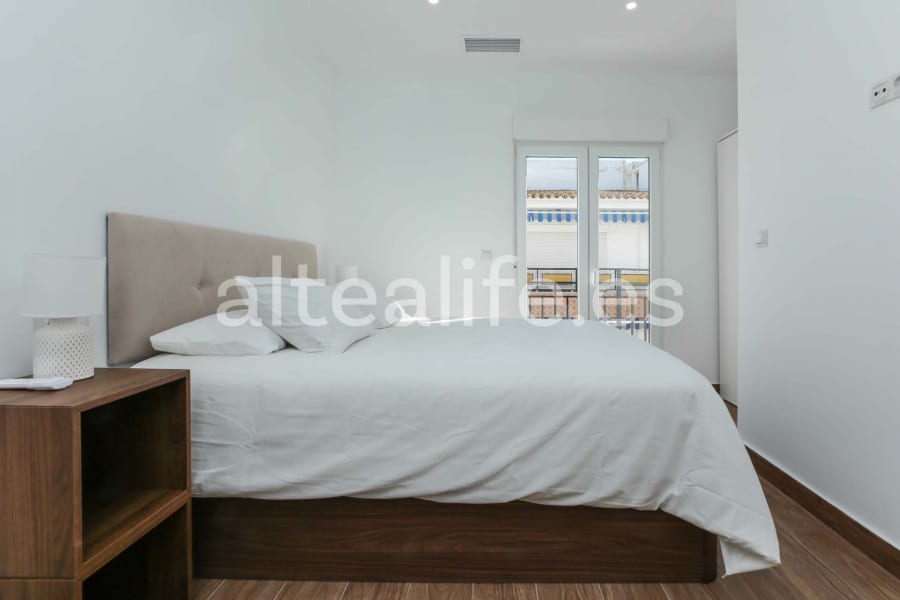Apartamento con 2 Dormitorios en la zona de Avenida La Nucía (14/24)