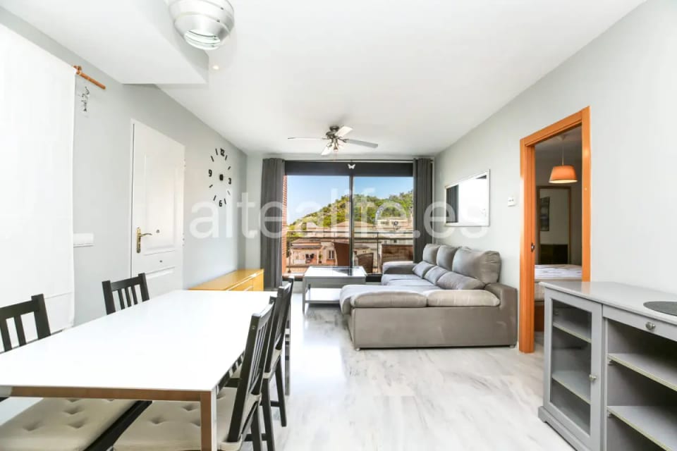 Apartamento en Venta en Cala de Finestrat con Terraza, Garaje y Vistas al Mar (10/30)