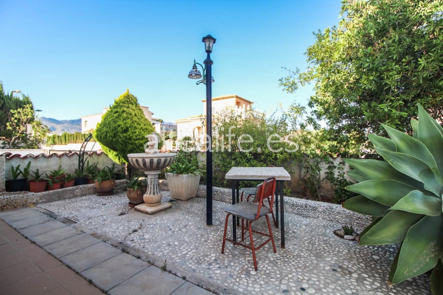 Villa con Jardín y Terrazas en la zona de Bello Horizonte (28/30)