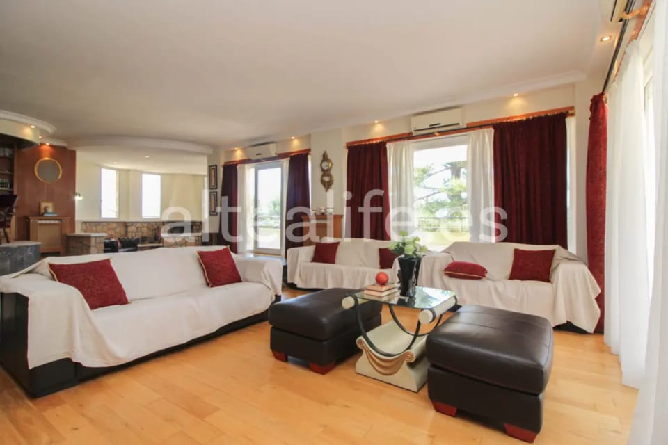 Villa con Piscinas, Vistas y Amplias Terrazas en La Nucía (9/30)