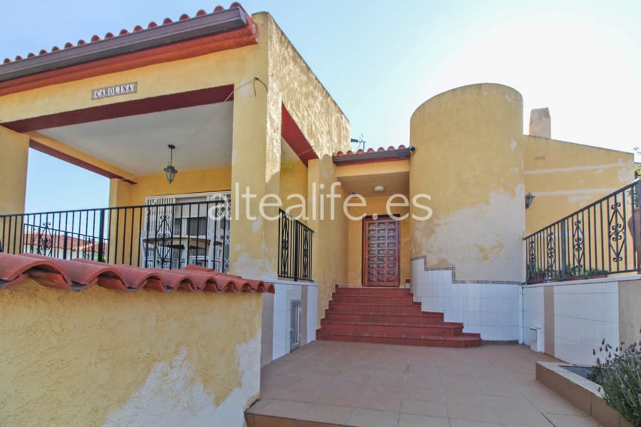 Villa con Jardín y Terrazas en la zona de Bello Horizonte (29/30)
