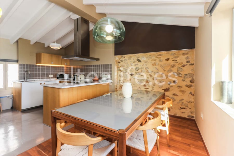 Casa de Pueblo con 2 Apartamentos y Vistas al Mar en el Casco Antiguo (10/30)