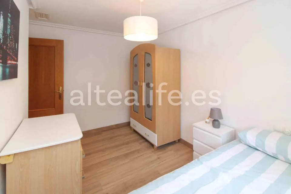 Villa de 3 Dormitorios con Terraza en El Tossal (23/30)