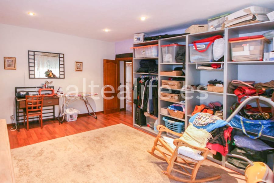 Villa con Apartamento Independiente en la Nucía (15/30)