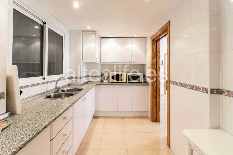Apartamento de 79 m² en venta en el centro de Altea (12/28)
