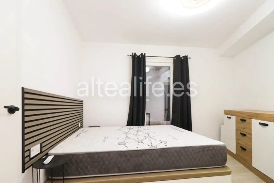 Apartamento Renovado en Altea Cerca del Casco Antiguo y la Playa (12/20)