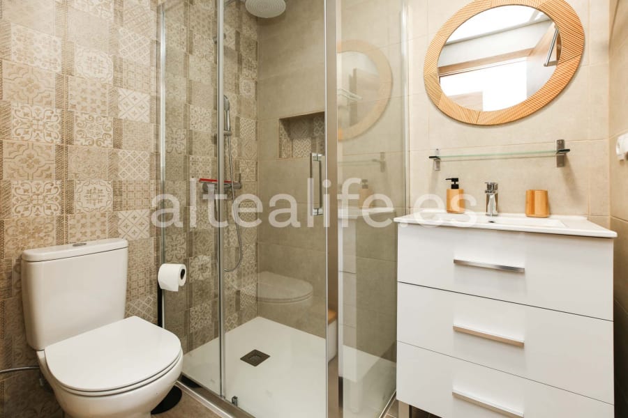 Apartamento con 2 Dormitorios en la zona de Avenida La Nucía (9/24)
