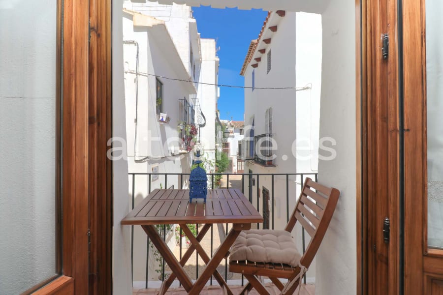 Casa de Pueblo Reformada y con Terraza en el Casco Antiguo (12/30)